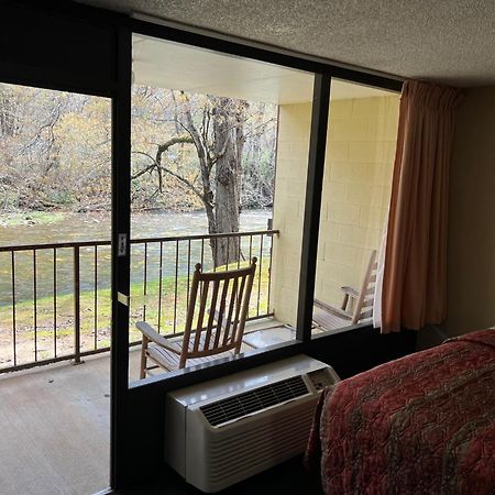 Newfound Lodge On The River Cherokee Exteriör bild